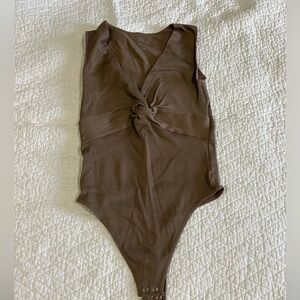 Brown ribbed knot body suit